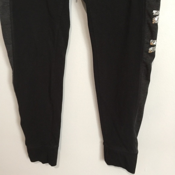 VS Pink neon shirt sz S & black gray jogger Sz M - Picture 10 of 16